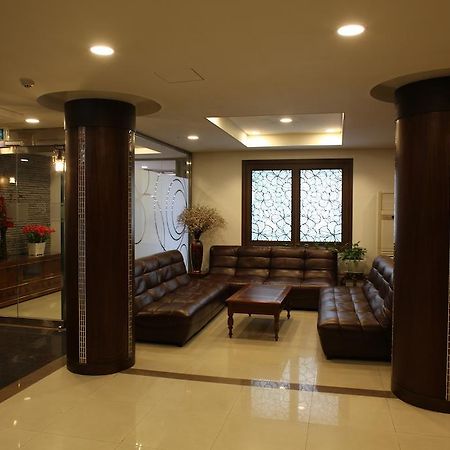 Hill House Seoul Myeongdong Hotel Екстериор снимка