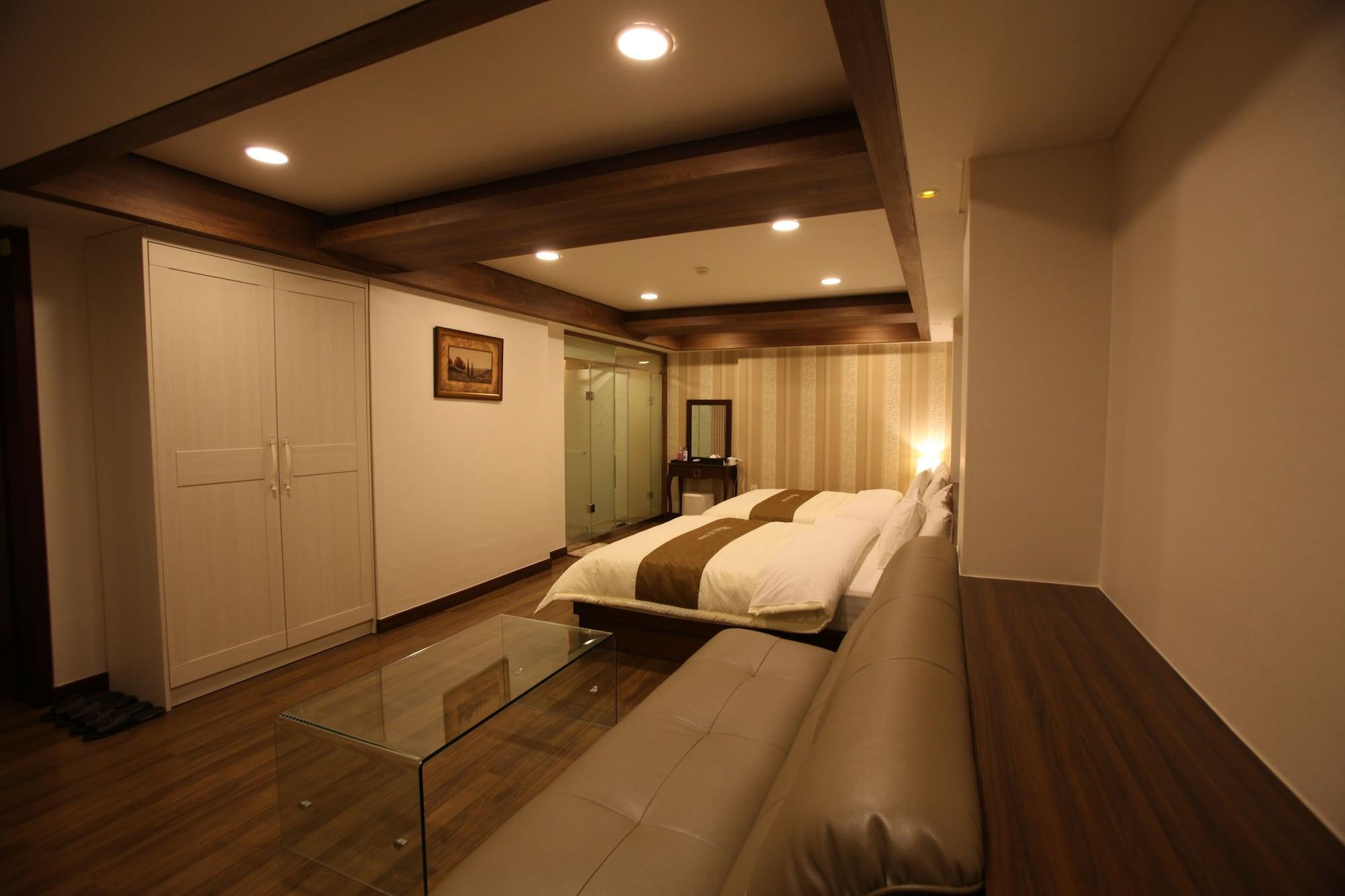 Hill House Seoul Myeongdong Hotel Екстериор снимка