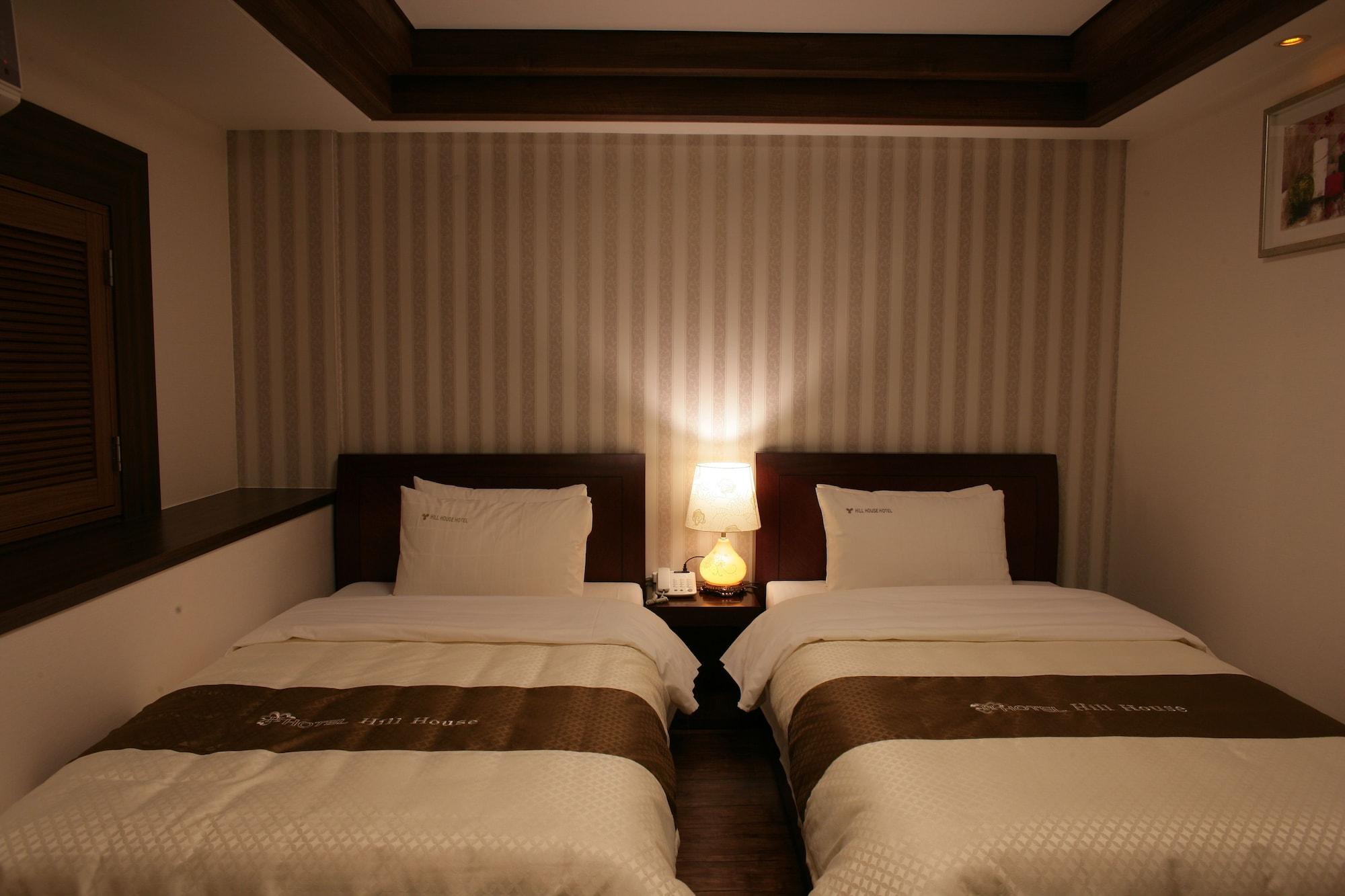 Hill House Seoul Myeongdong Hotel Екстериор снимка