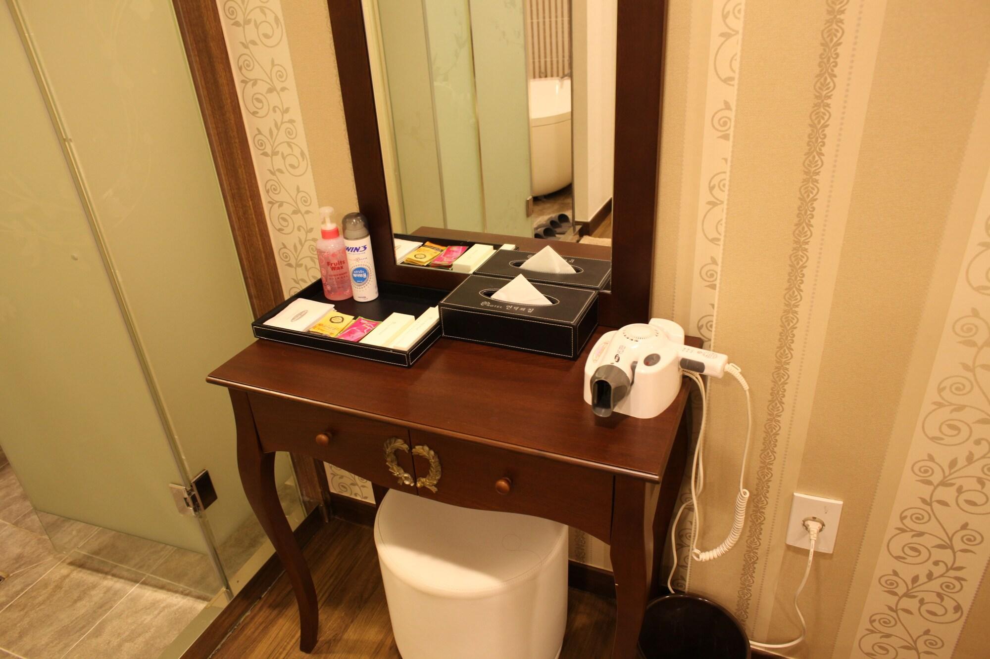 Hill House Seoul Myeongdong Hotel Екстериор снимка
