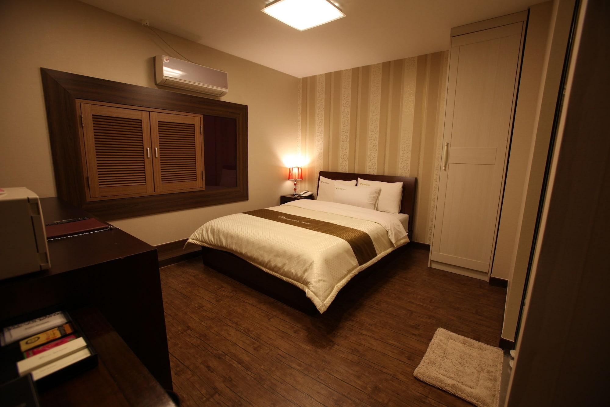 Hill House Seoul Myeongdong Hotel Екстериор снимка