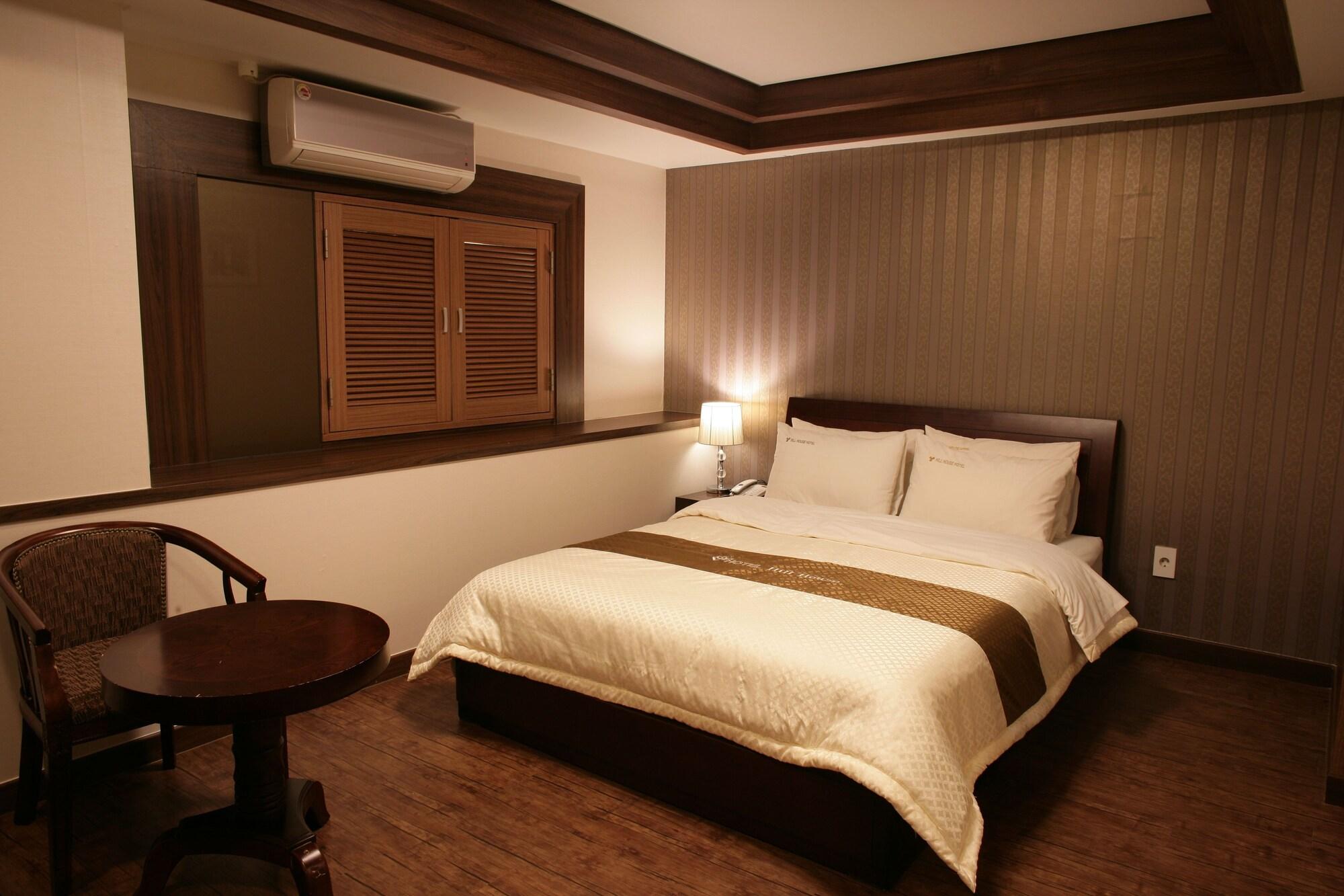 Hill House Seoul Myeongdong Hotel Екстериор снимка