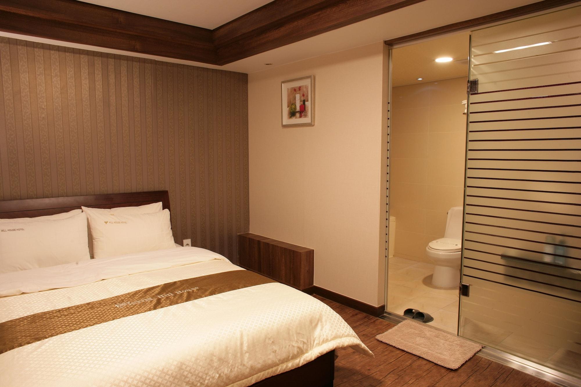 Hill House Seoul Myeongdong Hotel Екстериор снимка