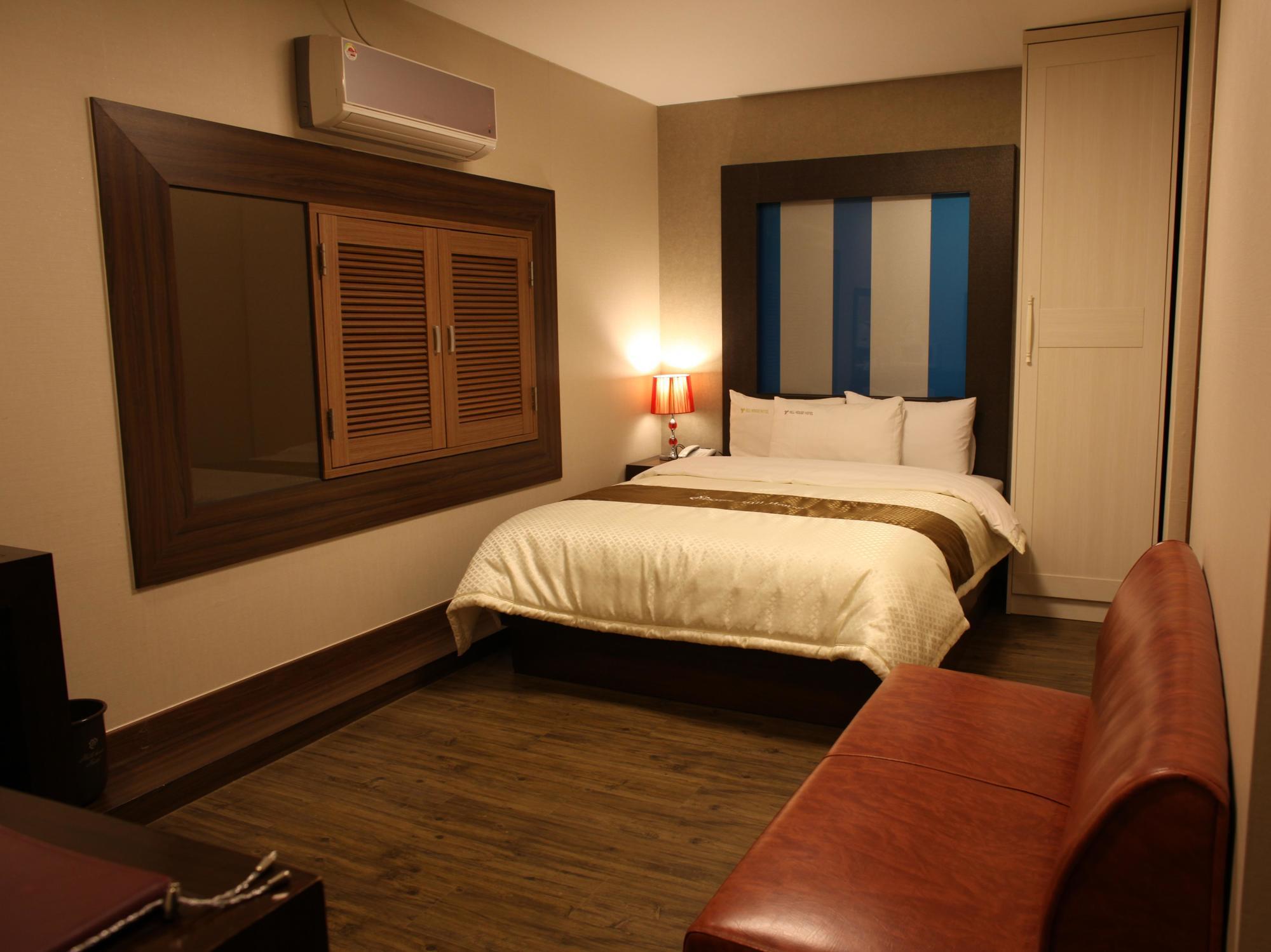 Hill House Seoul Myeongdong Hotel Екстериор снимка